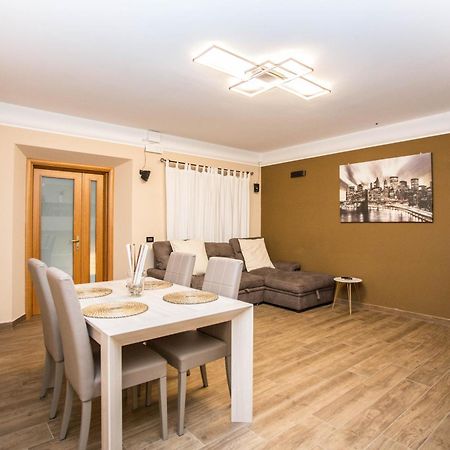 Casa Di Marco E Kaila Hotel Tavullia Eksteriør billede
