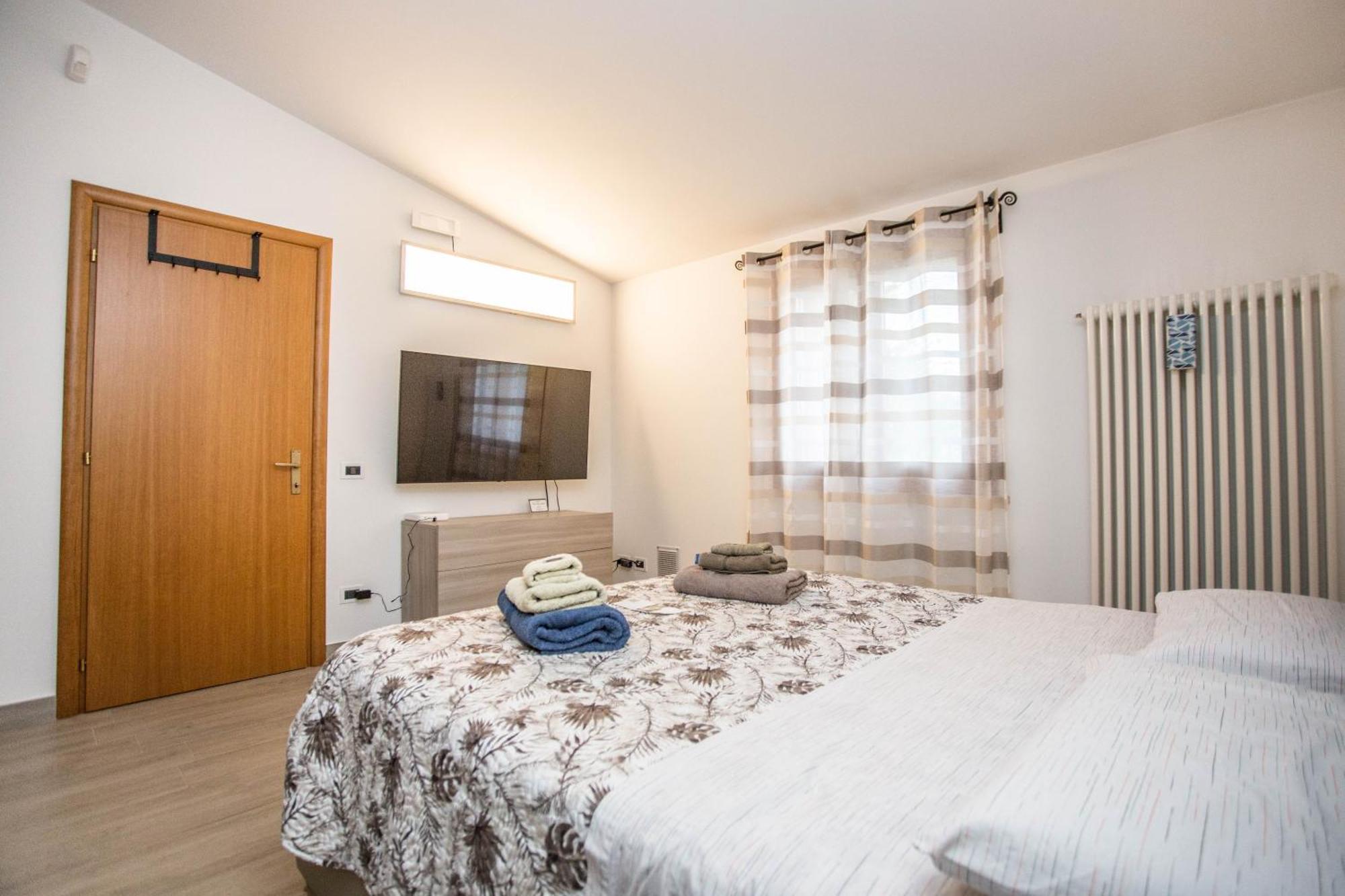 Casa Di Marco E Kaila Hotel Tavullia Eksteriør billede
